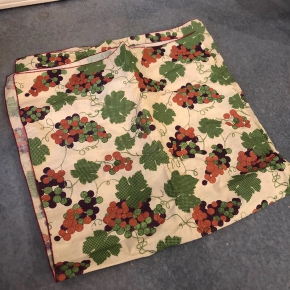 SOLD Picnic basket - Picture 8 of 8